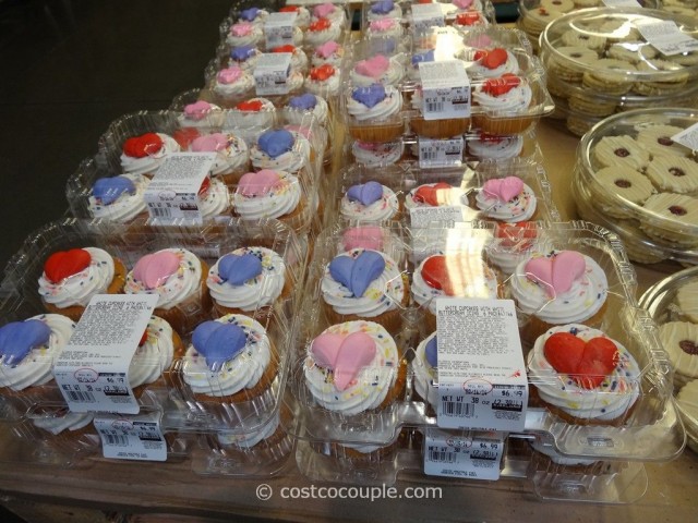 White Cupcakes Costco 3