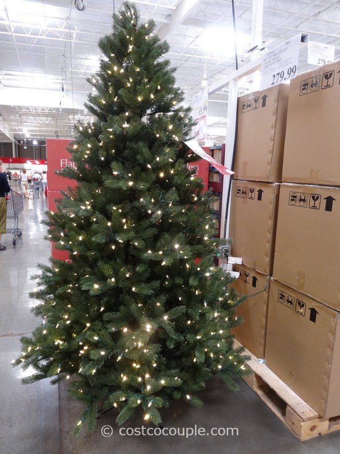 GE 7.5 Feet Prelit LED Christmas Tree