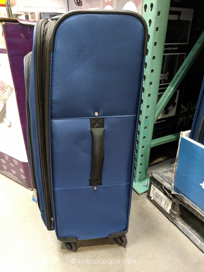 Skyway Montclair Softside Spinner